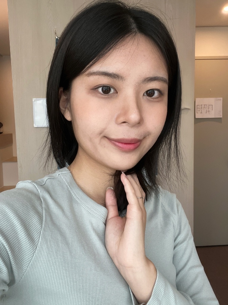 Eindel's casual selfie